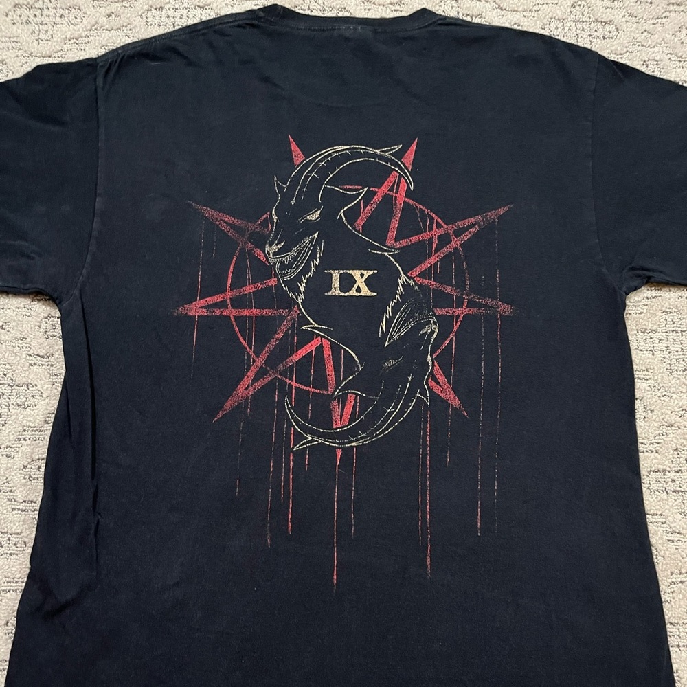 🎸 '19 Slipknot Band 1995 Des Moines Iowa Minotaur Devil 2 Side Red Black Tee - Picture 11 of 13